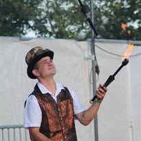 Bâton de feu en jonglage